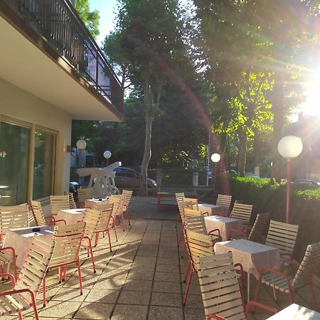 Hotel Irene Riccione Exterior photo