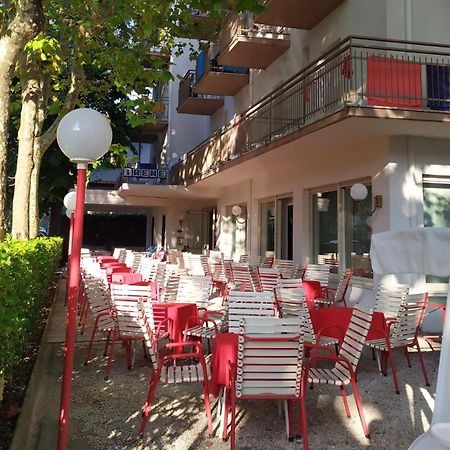 Hotel Irene Riccione Exterior photo